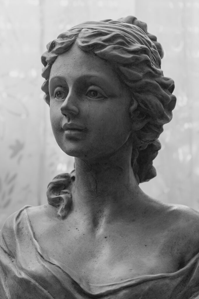 Bust